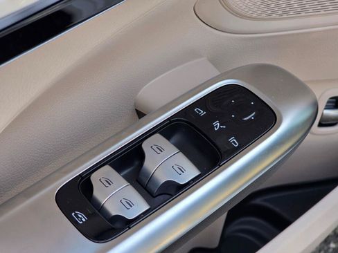 New 2026 Mercedes-Benz C 300 4MATIC Sedan image 35