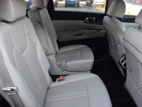 Used 2023 Kia Sorento SX AWD/4WD image 65