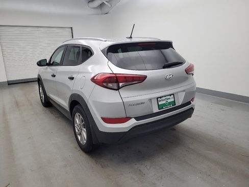 Used 2016 Hyundai Tucson SE w/ Option Group 02 FWD image 5