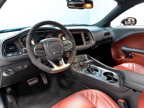 Used 2023 Dodge Challenger SRT Hellcat RWD image 10