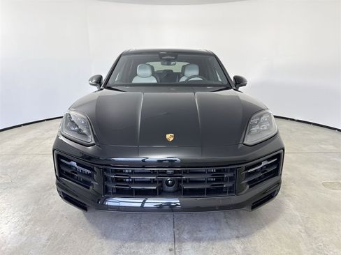 New 2026 Porsche Cayenne image 10