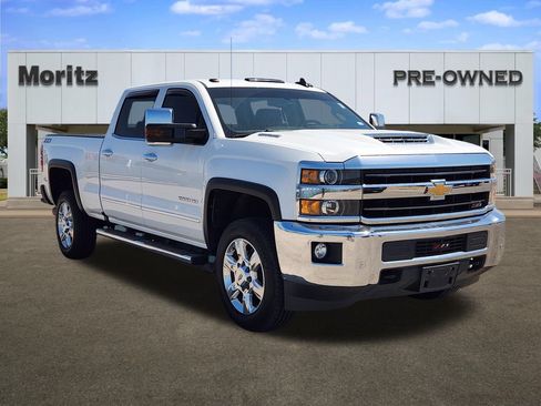Used 2019 Chevrolet Silverado 2500 LTZ w/ Duramax Plus Package AWD/4WD image 3