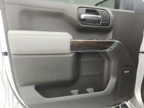 Used 2020 GMC Sierra 1500 SLT image 11