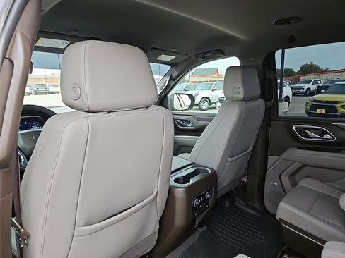 Used 2023 Chevrolet Tahoe Z71 image 10