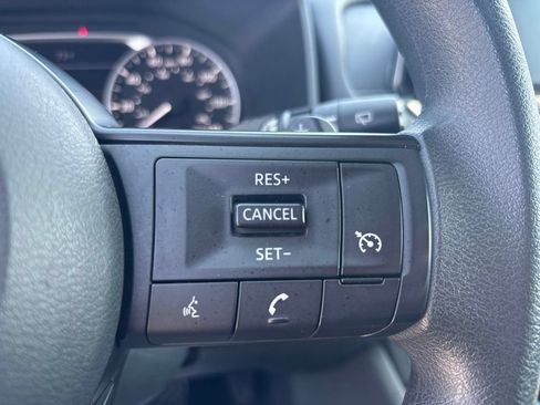 Used 2021 Nissan Rogue S AWD/4WD image 21