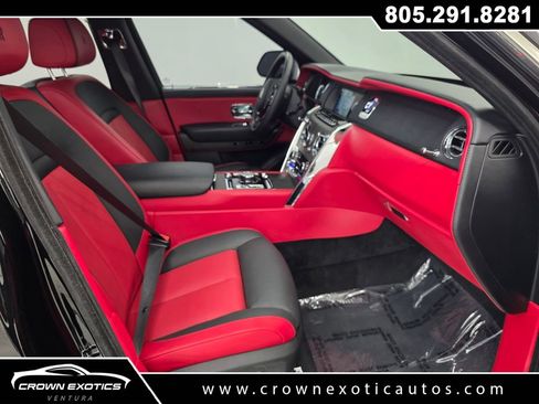 Used 2022 Rolls-Royce Cullinan w/ Interior Detailing Package AWD/4WD image 12