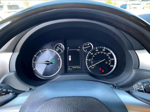Used 2023 Lexus GX 460 Luxury w/ Accessory Package AWD/4WD image 25