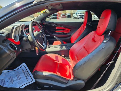 Used 2015 Chevrolet Camaro SS w/ Commemorative Special Edition RWD image 17