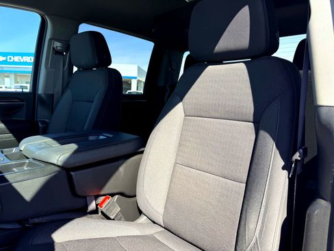 Used 2024 Chevrolet Silverado 2500 LT image 13