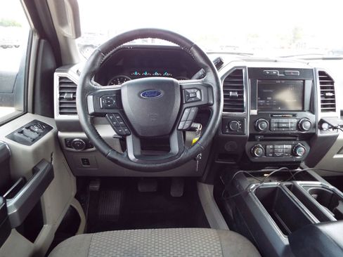 Used 2015 Ford F150 XLT w/ Equipment Group 302A Luxury AWD/4WD image 11