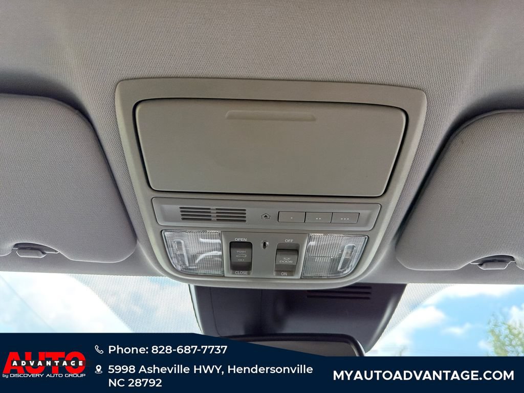 Used 2020 Honda CR-V Touring image 25