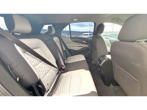 Used 2019 Chevrolet Equinox LS image 11