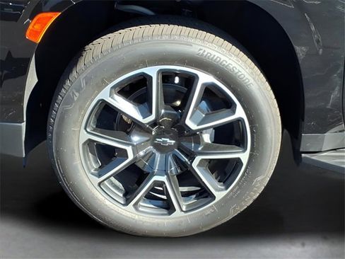 Used 2024 Chevrolet Tahoe RST w/ Luxury Package image 25