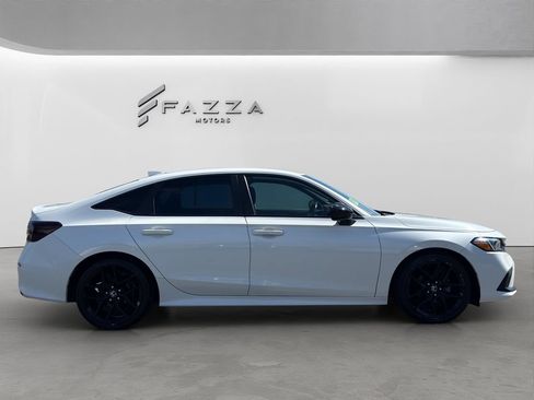 Used 2023 Honda Civic Sport image 10