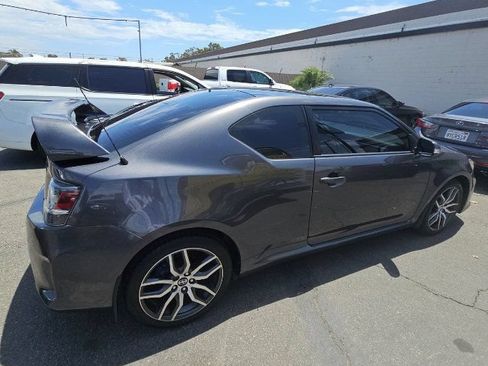Used 2016 Scion tC FWD image 4