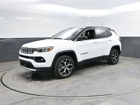 Used 2026 Jeep Compass Limited AWD/4WD image 5