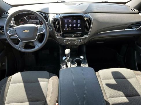 Certified 2023 Chevrolet Traverse LT image 16