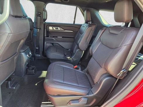 New 2026 Ford Explorer Platinum image 16