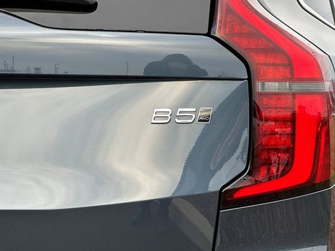 New 2026 Volvo XC90 B5 Plus w/ Protection Package Premier image 25