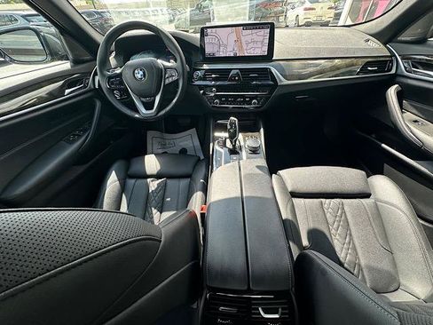 Used 2023 BMW 530i xDrive w/ Premium Package AWD/4WD image 21