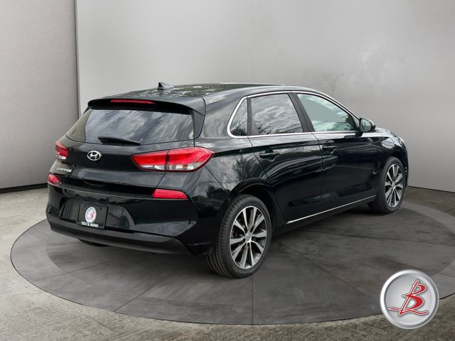 Used 2018 Hyundai Elantra GT FWD image 7