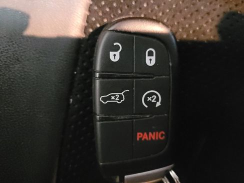 Used 2017 Jeep Grand Cherokee Altitude image 32