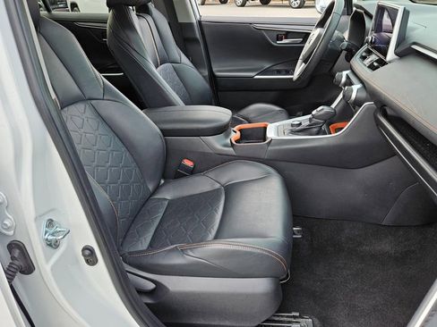 Used 2024 Toyota RAV4 Adventure image 15