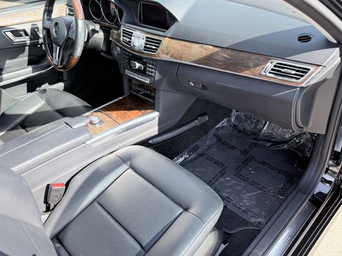 Used 2014 Mercedes-Benz E 350 Sedan image 30