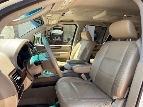 Used 2011 Nissan Armada SL image 9