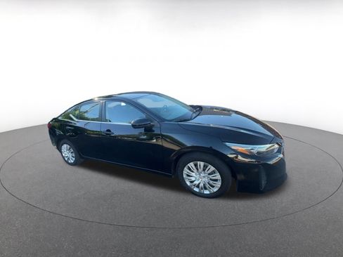Used 2025 Nissan Sentra S FWD image 2