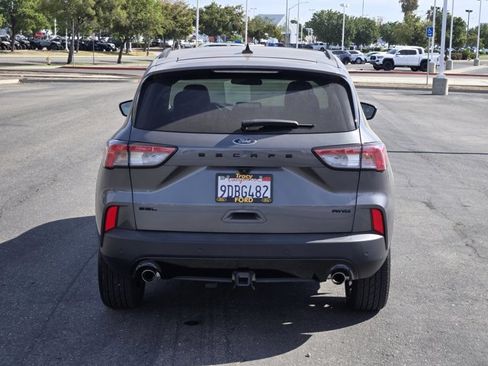 Certified 2022 Ford Escape SEL AWD/4WD image 5