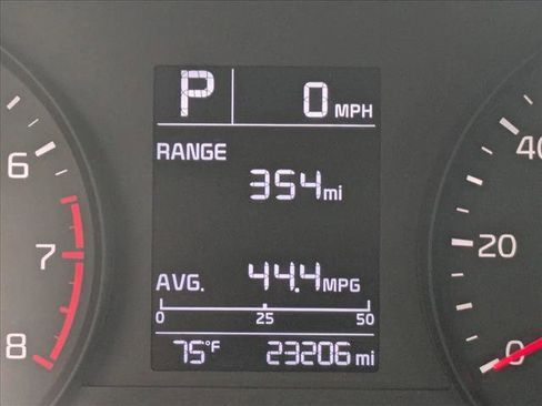 Used 2022 Kia Rio LX image 9