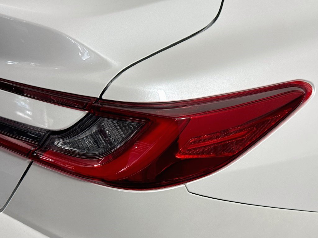 Used 2025 Toyota Camry XLE FWD image 33