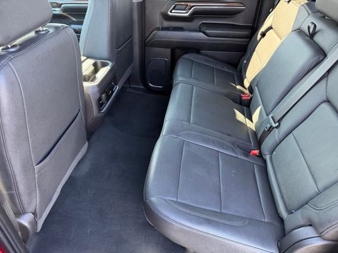 Used 2024 Chevrolet Silverado 1500 LT Trail Boss w/ LT Trail Boss Premium Package image 11