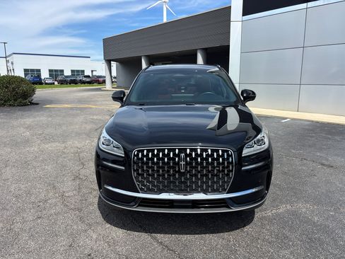 Certified 2025 Lincoln Corsair Reserve AWD/4WD image 2