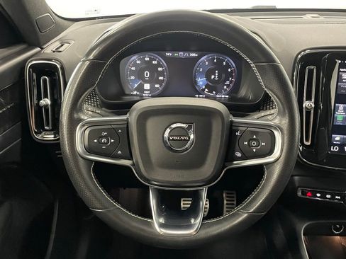 Used 2021 Volvo XC40 T5 R-Design w/ Advanced Package image 16