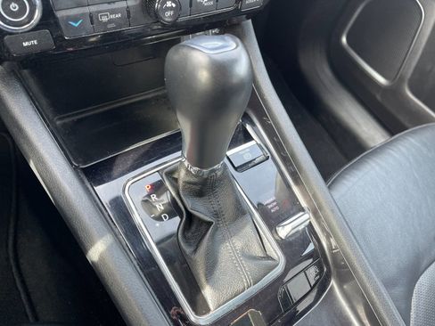 Used 2022 Jeep Compass Latitude image 23