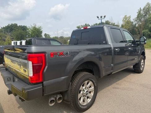 Used 2018 Ford F250 Platinum w/ Platinum Ultimate Package AWD/4WD image 4