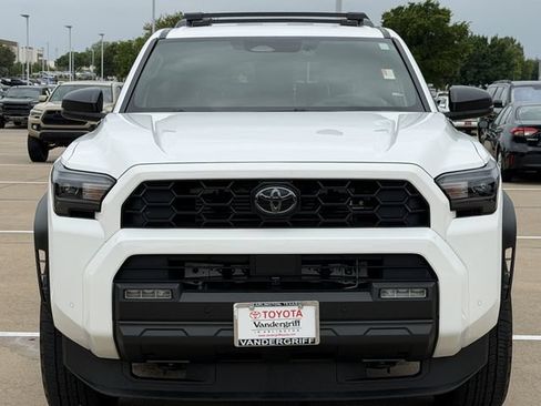 Certified 2025 Toyota 4Runner 4WD image 7
