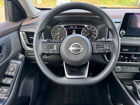 Certified 2023 Nissan Rogue SV FWD image 15