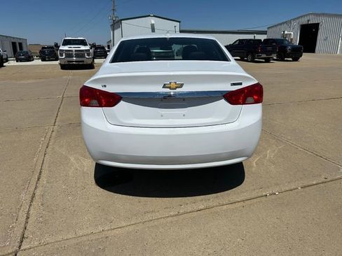 Used 2019 Chevrolet Impala LT image 4