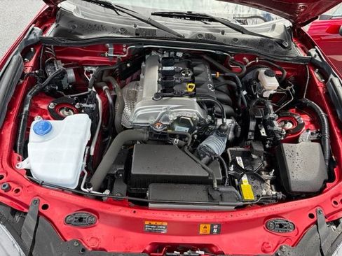 Used 2024 MAZDA MX-5 Miata Sport RWD image 11
