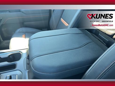 New 2026 GMC Sierra 1500 AT4 w/ AT4 Premium Package AWD/4WD image 28