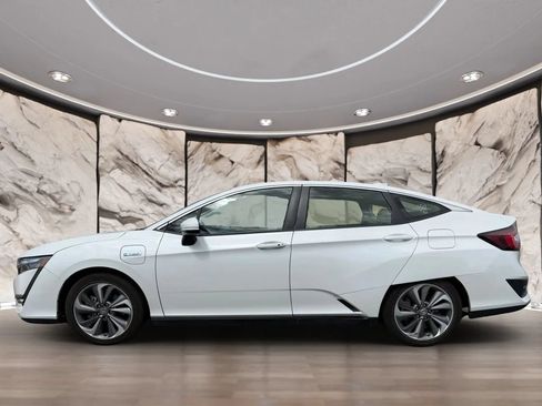 Used 2020 Honda Clarity Plug-In Hybrid image 5