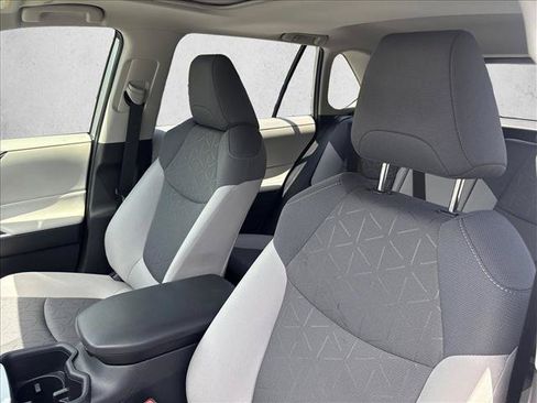 Certified 2025 Toyota RAV4 XLE w/ Convenience Package AWD/4WD image 16