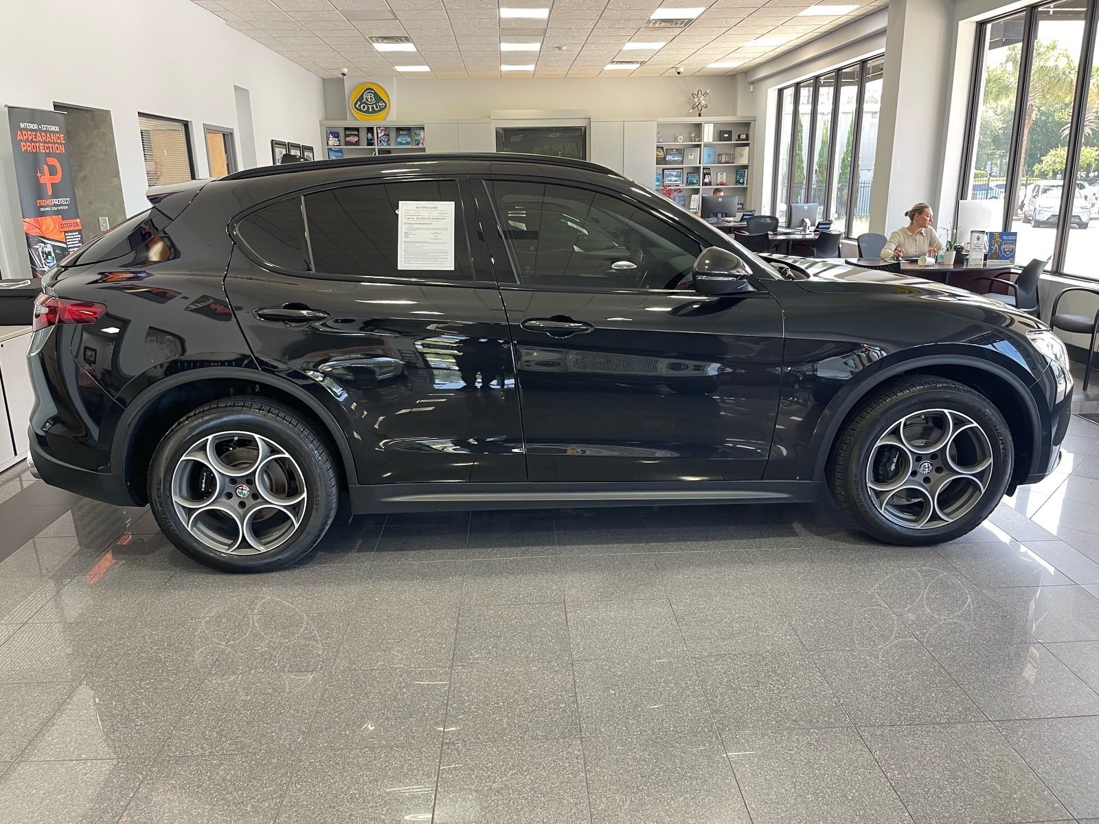 Used 2018 Alfa Romeo Stelvio Sport w/ Quick Order Package 22J Sport AWD/4WD image 6