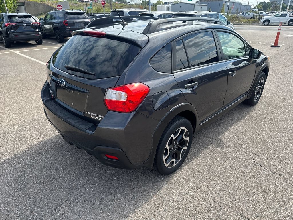 Used 2017 Subaru Crosstrek 2.0i Premium AWD/4WD image 8