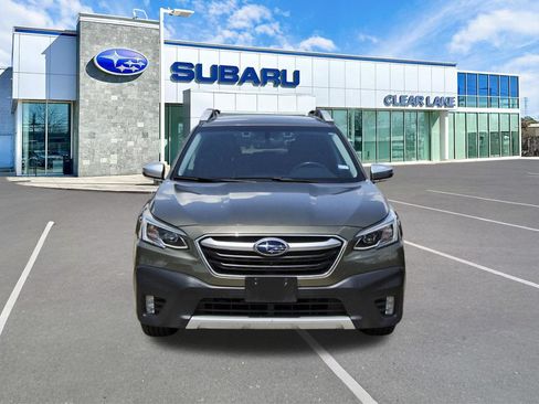Used 2022 Subaru Outback Touring AWD/4WD image 2