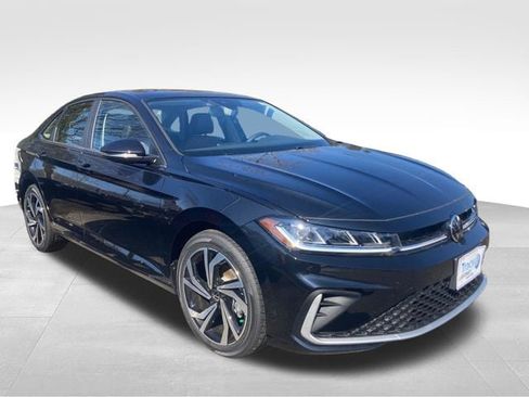 New 2026 Volkswagen Jetta SEL image 1