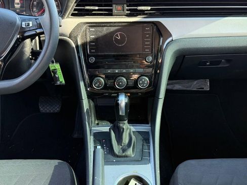 Used 2020 Volkswagen Passat 2.0T S image 9